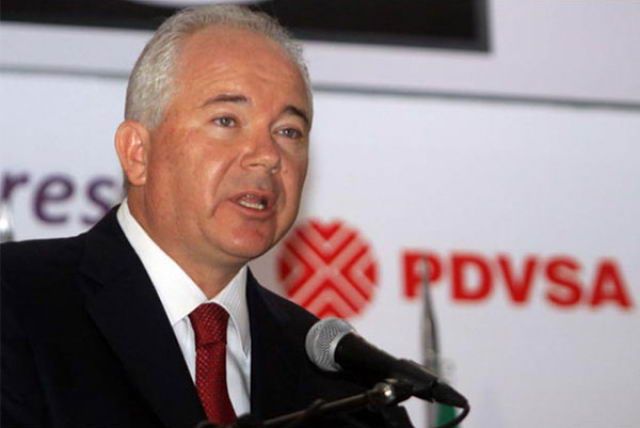 Ministro de Petróleo y Minería, Rafael Ramírez. Ministro de Petróleo y Minería, Rafael Ramírez.