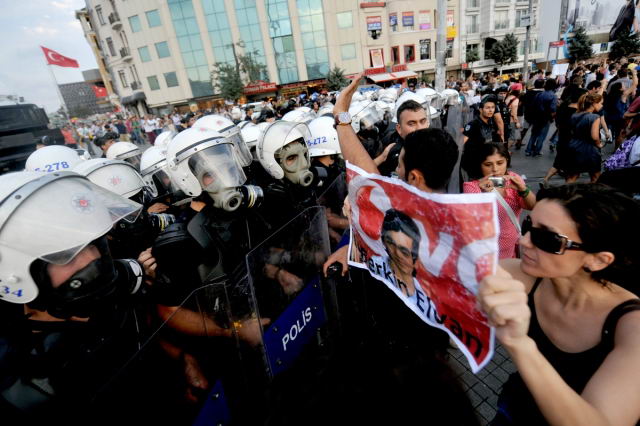 La muerte de Belkin Elvan desencadenó manifestaciones en toda Turquía. La muerte de Belkin Elvan desencadenó manifestaciones en toda Turquía.
