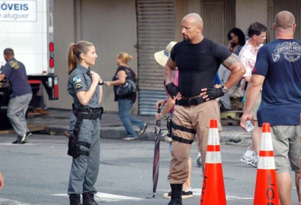 Neves y Hobbs Neves y Hobbs