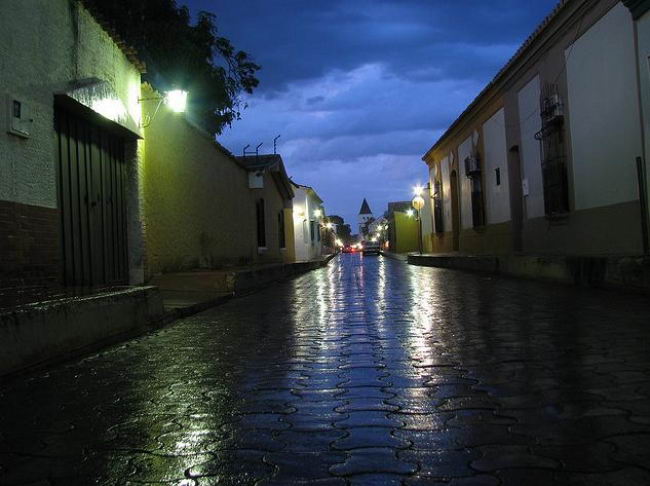 Carora de noche.