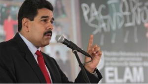 Maduro se reunirá hoy con gobernadores y alcaldes para tratar tema de inseguridad Maduro se reunirá hoy con gobernadores y alcaldes para tratar tema de inseguridad