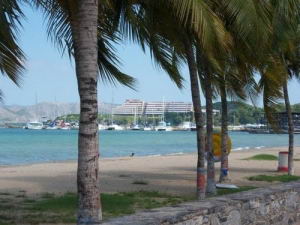 Playa Paseo Coln