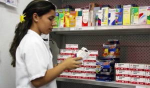 Fallas de medicamentos en farmacias llega a 40%