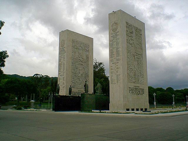 Paseo Los Prceres.