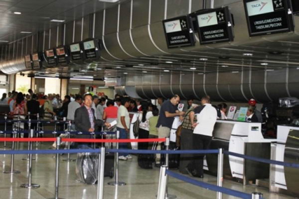 Reservaciones desde el exterior han sido canceladas Reservaciones desde el exterior han sido canceladas