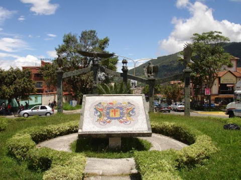 Monumento a las Cinco Águilas Blancas. Monumento a las Cinco Águilas Blancas.