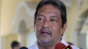 Ministro de Comercio, Jos Khan.