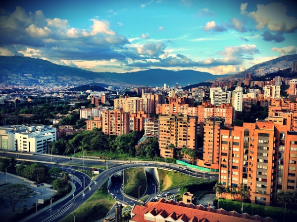 Medelln: montaas, ferias y compras.
