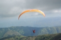 Parapente en las alturas del Jarillo