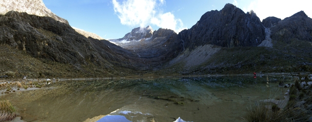 Desde los campamentos se puede observar el glaciar o pico Humboldt