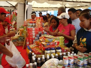 Gobierno acelera importaciones de alimentos para sus redes.