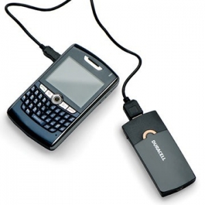 Utiliza el cargador adecuado para tu celular.
