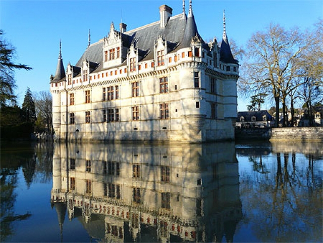 El castillo de Azay Le Rideau. El castillo de Azay Le Rideau.