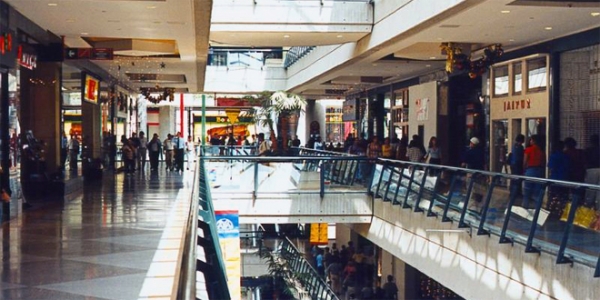 Centros comerciales de Venezuela en riesgos. Centros comerciales de Venezuela en riesgos.