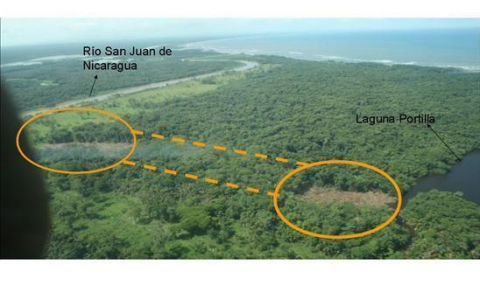 Deforestacin causada por el proceso de dragado en el ro San Juan.
