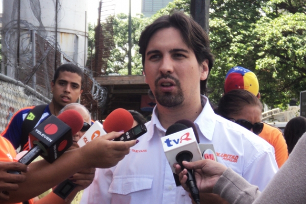 Oposicin convoca a marchar este viernes.