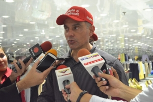 El jefe del rgano Superior para la Defensa de la Economa, Hebert Garca Plaza, inform que ya se inici la reposicin de mercanca en la cadena de tiendas Traki y Mundo Samira