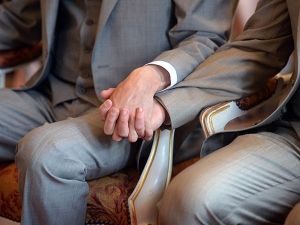 La nocin bsica del "orgullo LGTB" consiste en que ninguna persona debe avergonzarse de lo que es, cualquiera sea su sexo, orientacin sexual o identidad sexual.