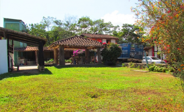 Vista de la Casa de Palos.