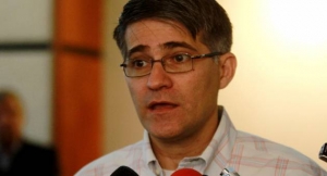 Ministro El Troudi.
