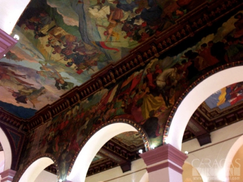 Pinturas de Tito Salas.