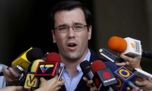 Director de Conatel, Pedro Maldonado. Director de Conatel, Pedro Maldonado.