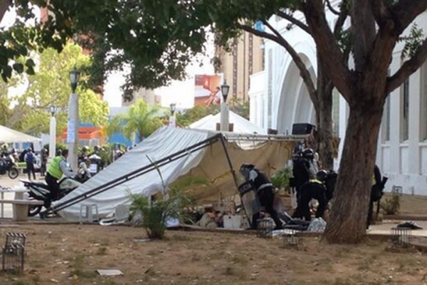 La maana de este jueves la GNB desaloj la Plaza de la Repblica en Maracaibo