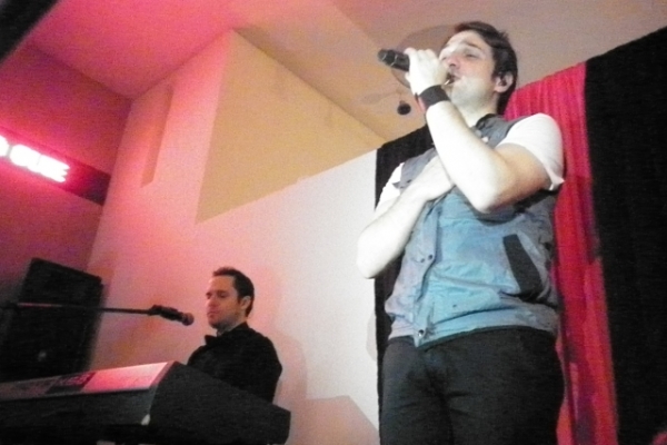SanLuis en concierto privado en el caf Musa