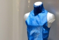 Crean el primer vestido confeccionado totalmente con hilos de araa 