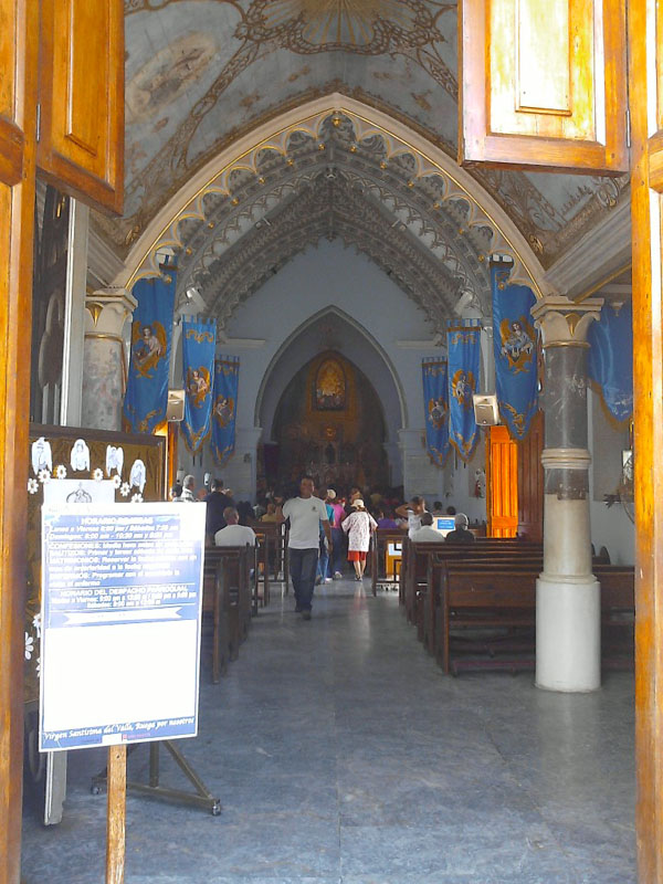 Basilica de Nuestra Seora del Valle en el Valle del Espiritu Santo