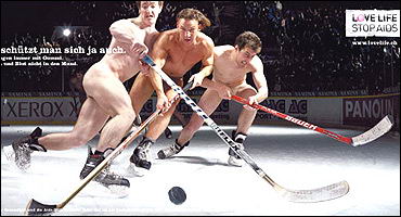 VIH, HIV, SIDA, AIDS, ONUsida, hetero, homo, heterosexuales, homosexuales, vacunas retrovirales, OMS, OPS, investigacin, campaa, publicitaria, mensaje, condon, adulterio, infidelidad, pareja, deportes, hockey, esgrima