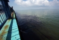 Mancha de aceite o petrleo se observa en el lago de Maracaibo