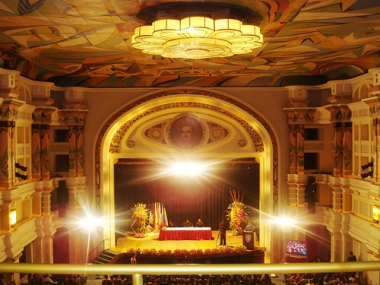 Escenario del majestuoso Teatro Baralt Escenario del majestuoso Teatro Baralt