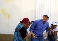 Con insultos, piedras, golpes y huevos reciben a lderes de la oposicin en la Asamblea Nacional