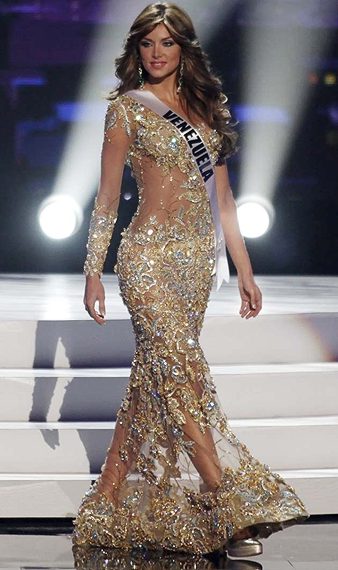 Espectacular traje utilizado por Vanessa Goncalves en la preliminar Espectacular traje utilizado por Vanessa Goncalves en la preliminar