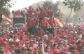 Chvez encabez caravana en El Valle y Coche