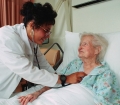 Mdico Geriatra, especialista en el cuidado de los ancianos