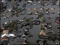 Huracn Katrina, devastacion, estados del Golfo de Mxico, Nueva Orleans, Golfo de Mexico, Huracn Katrina, evacuacion en nueva orleans, evacuacion en missisipi, ayuda para los afectados por el huracan, Katrina