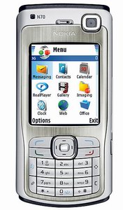 Nokia N70, Smartphone 3G, Nokia Serie 60, cmara de 2 megapixeles, radio digital FM, celular con reproductor mp3, camara frontal para video llamadas, nuevos telefonos celulare de Nokia, tonos para celulares, Nokia N70, Serie N de Nokia, video conferencia por celular, Nokia