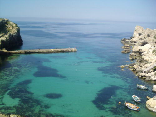 Muelle en la costa del Pueblo de Popeye