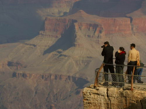 Turistas fotografiando en el Gran Can
