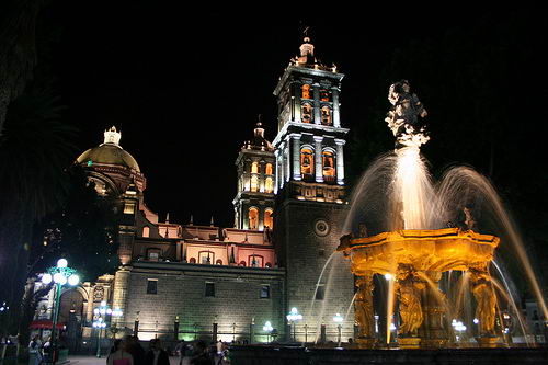 Vista de la Catedral de noche