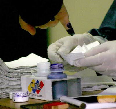 10.300 residentes en España votarán el próximo 26 de septiembre 10.300 residentes en España votarán el próximo 26 de septiembre