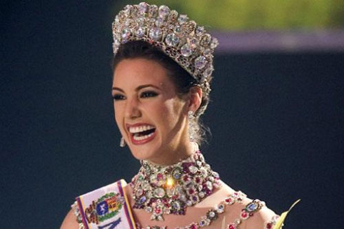 Obtuvo su triunfo como Miss Venezuela representando al estado Miranda