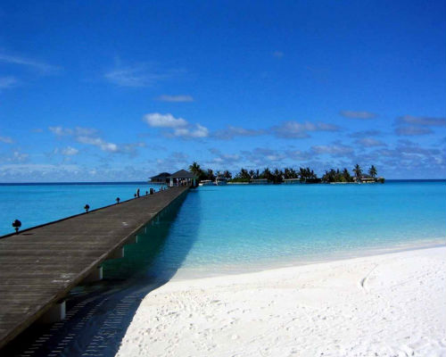 Muelle en una de las Islas turísticas Muelle en una de las Islas turísticas