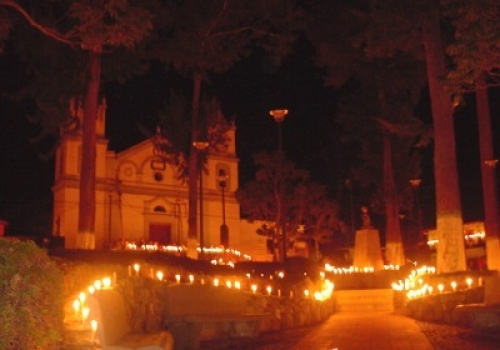 Celebración del 8 de diciembre en honor a la Virgen de la Inmaculada Concepción. Pueblo de Mucurubá. Estado Mérida. Celebración del 8 de diciembre en honor a la Virgen de la Inmaculada Concepción. Pueblo de Mucurubá. Estado Mérida.